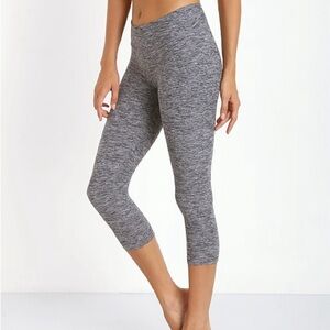 NWT Beyond Yoga Capri Spacedye Leggings